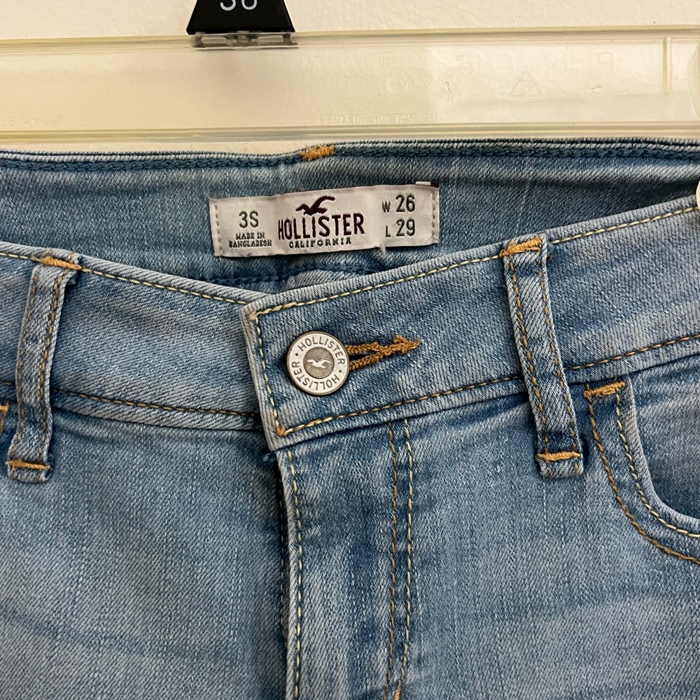 Hollister jeans - Picture 2 of 3
